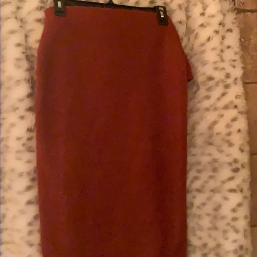 Sweater skirt‎